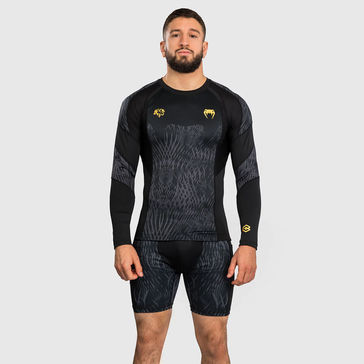Rashguard Venum x Chimaev Wild Borz mangas largas Negro 