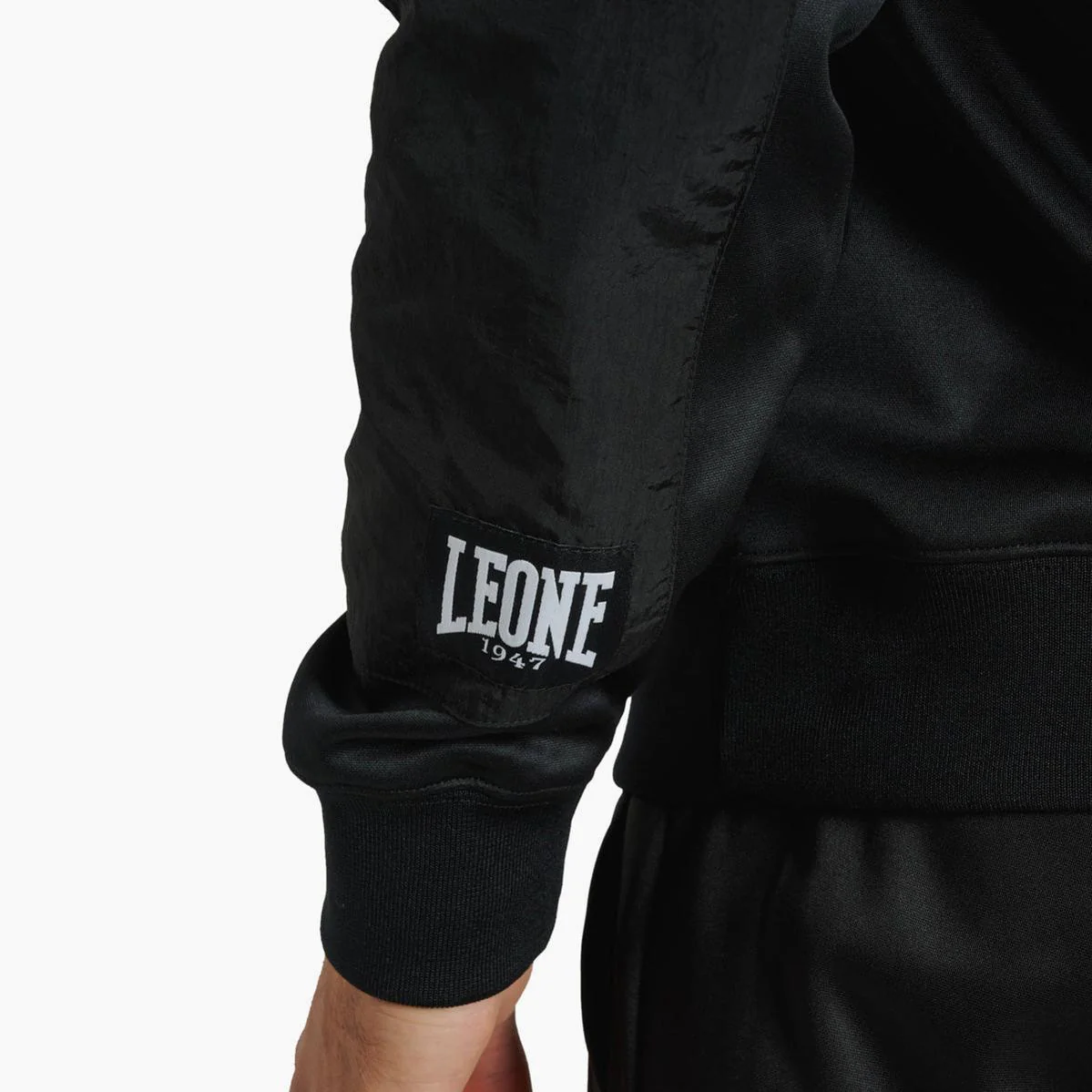 Sudadera Leone Logo Wacs con capucha ABX127 Negro  - Image 3