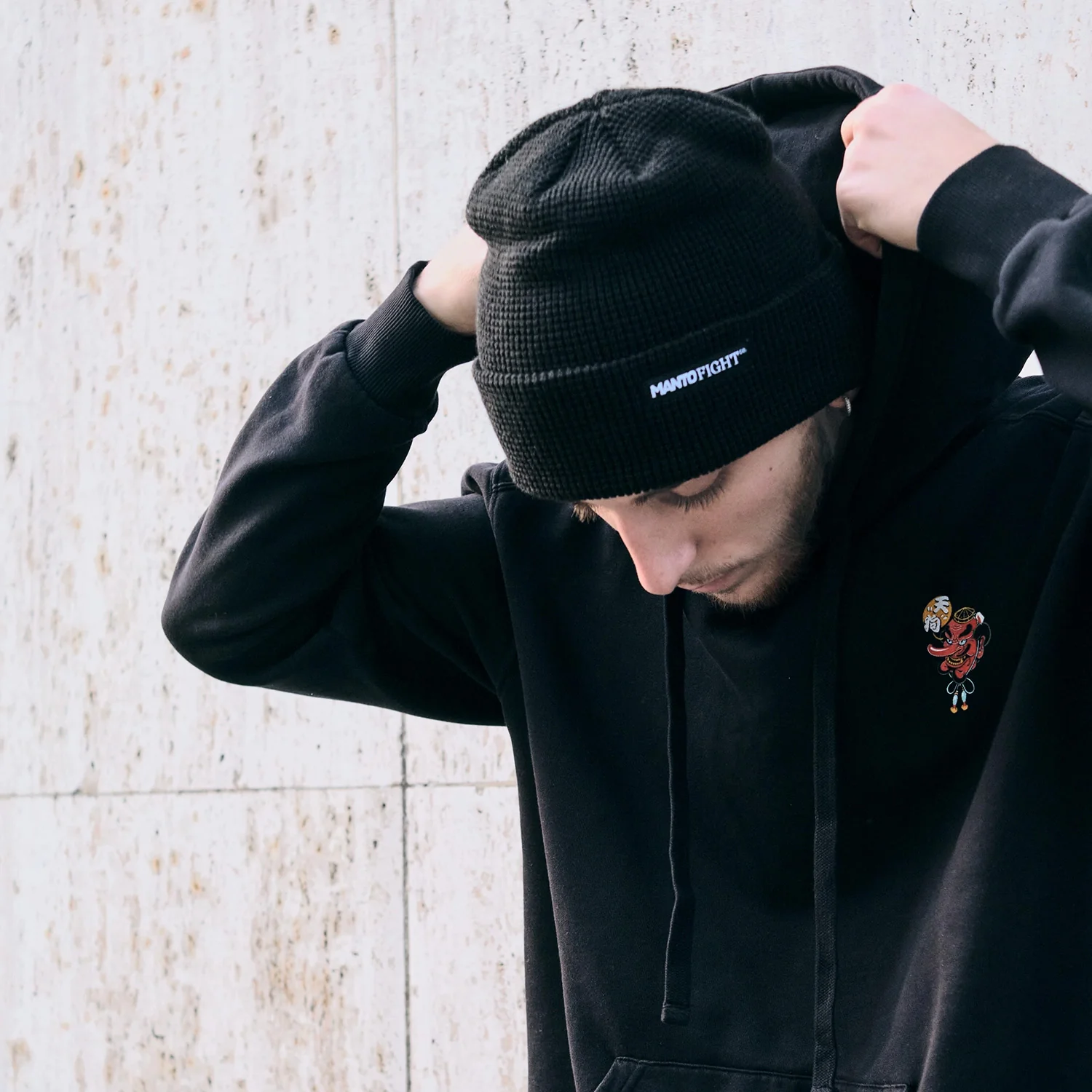 Sudadera Manto Tengu con capucha - Image 6