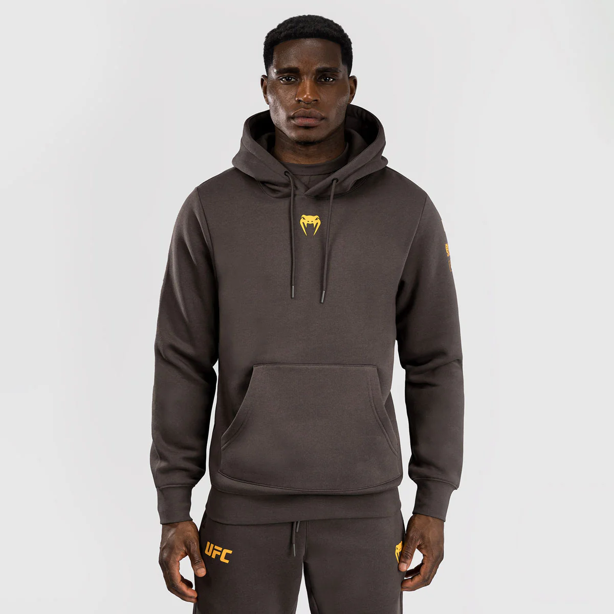 Sudadera UFC Fusion by Venum Fight Week con capucha Marrón 