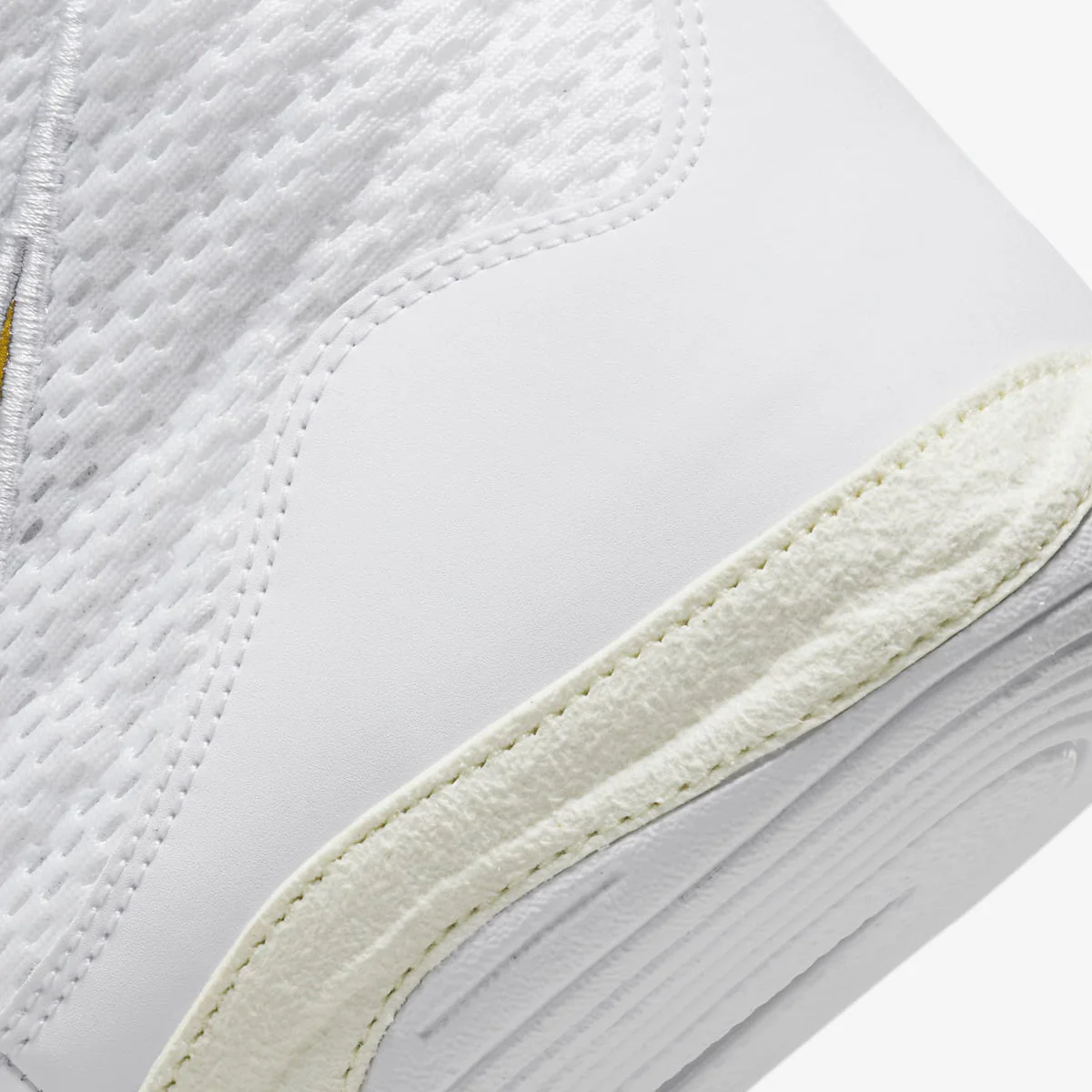 Zapatillas de lucha-Lucha Libre Nike Inflict 3 Blanco-Oro  - Image 8